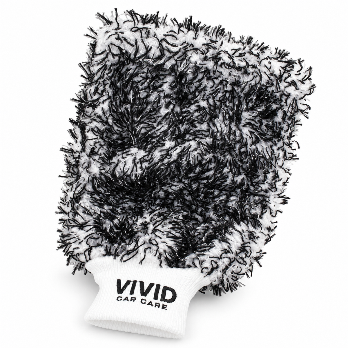 Deep chenille microfiber lifts dirt away from paint while holding soap and water for a smooth, controlled wash.