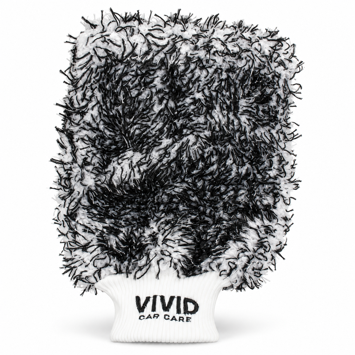 Deep chenille microfiber lifts dirt away from paint while holding soap and water for a smooth, controlled wash.